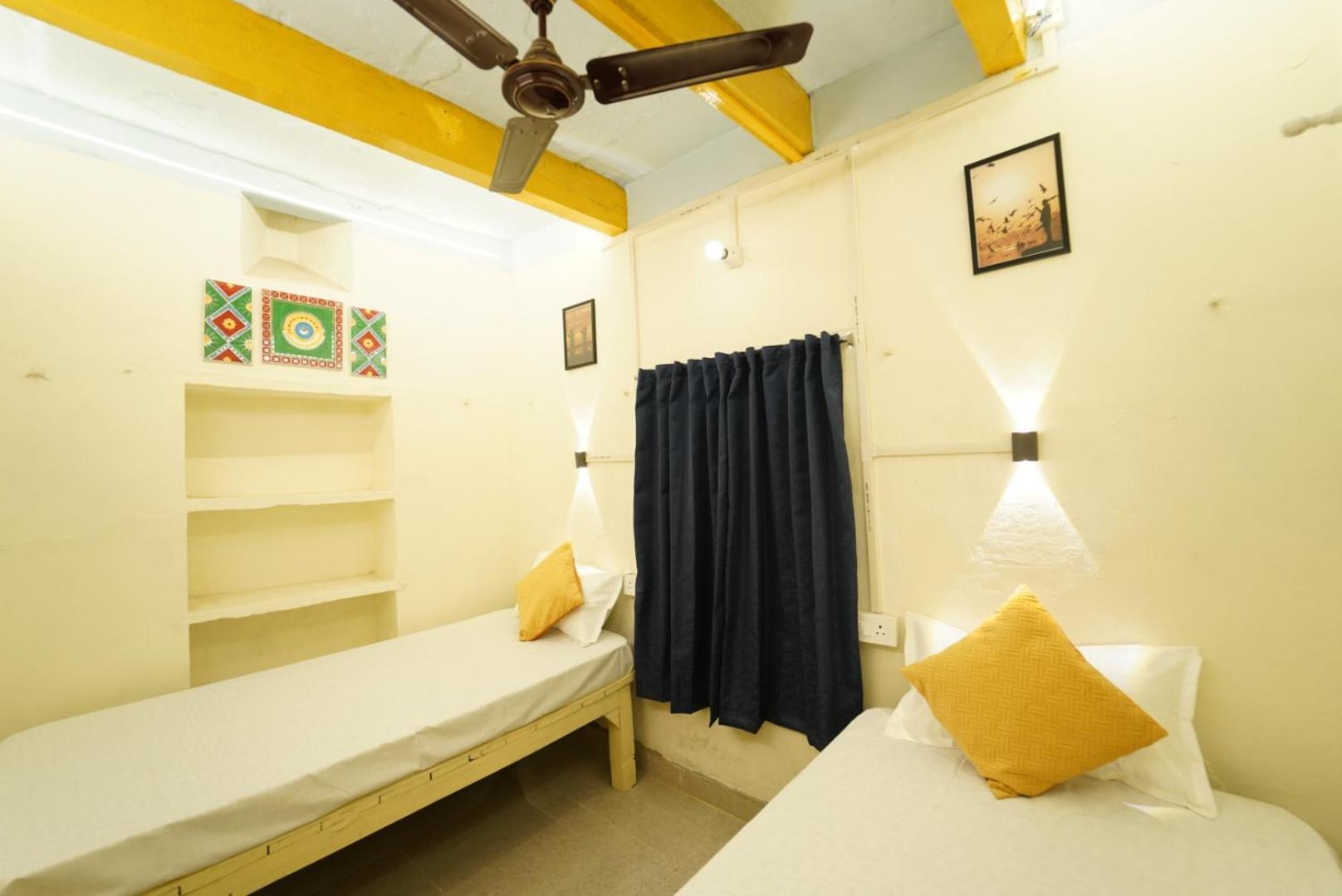 Kailash Heritage Homestay Varanasi Exteriör bild